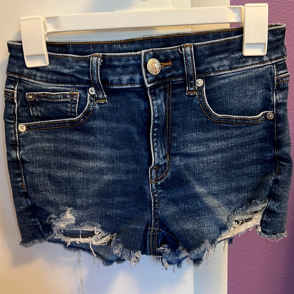 Dark wash American eagle shorts size 4